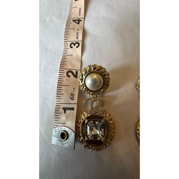 Chanel Modern Pearl and Rhinestone Pendant Statement Pierced Earrings CGHW - Picture 7 of 8